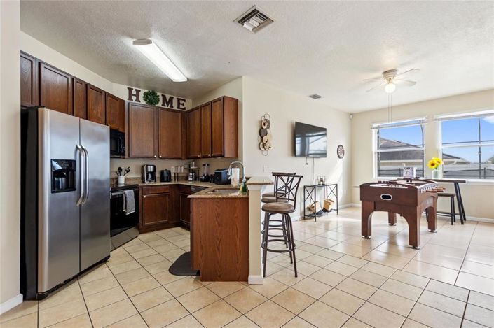 Image No.6-4 Bed House for sale