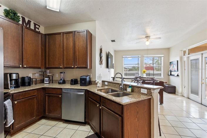 Image No.7-4 Bed House for sale