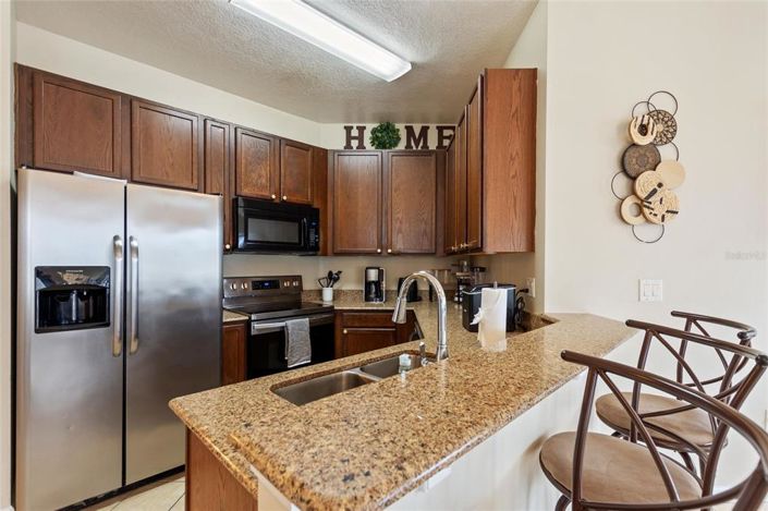 Image No.8-4 Bed House for sale