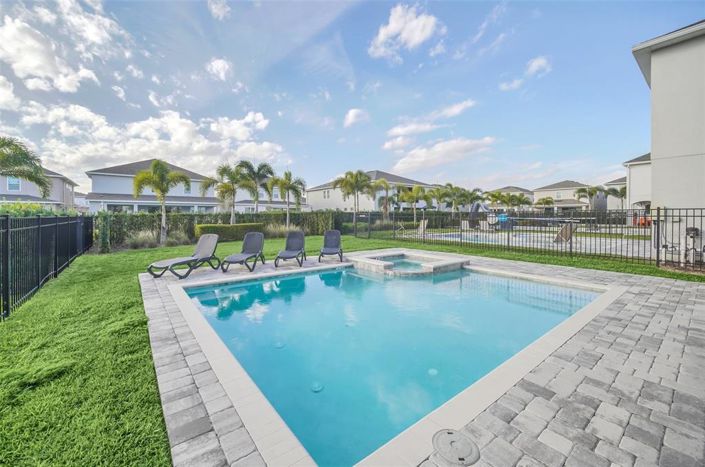 Image No.30-4 Bed House for sale