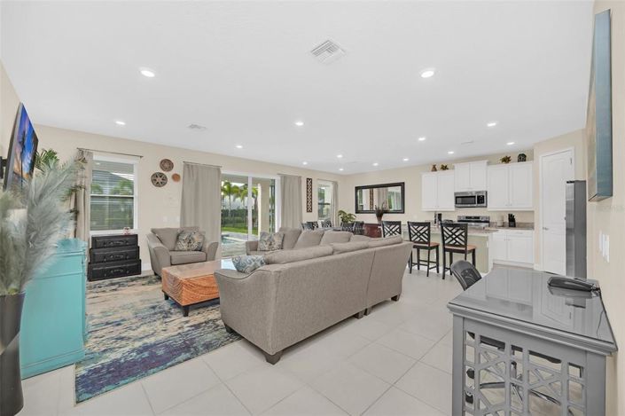 Image No.4-4 Bed House for sale