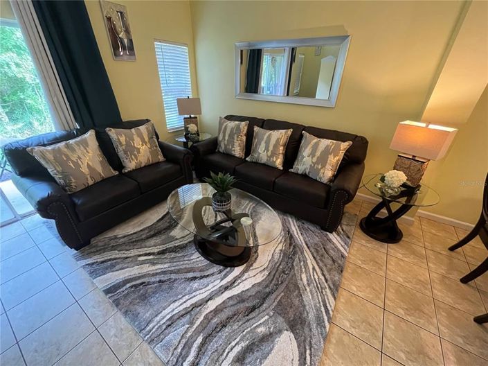 Image No.13-3 Bed Townhouse for sale