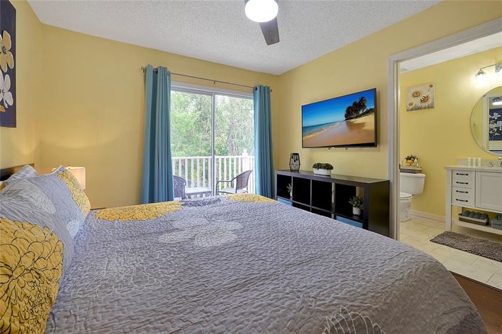 Image No.19-3 Bed Townhouse for sale