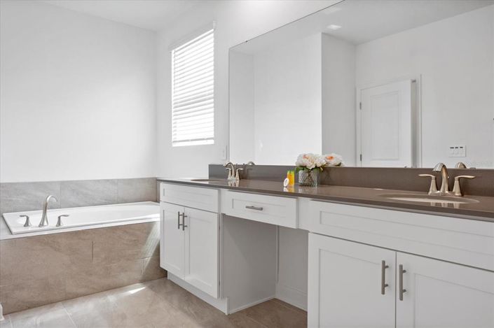 Image No.28-5 Bed House for sale