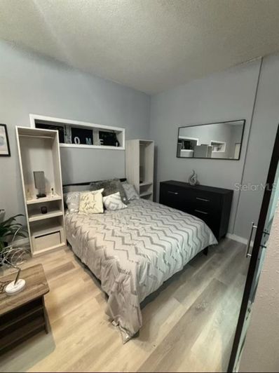 Image No.20-4 Bed House for sale