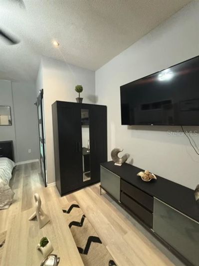 Image No.25-4 Bed House for sale