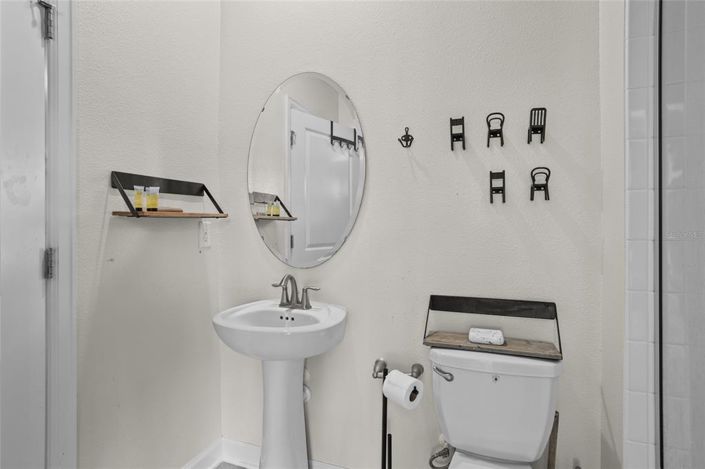 Image No.14-6 Bed House for sale