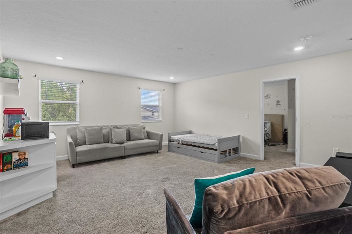 Image No.27-6 Bed House for sale