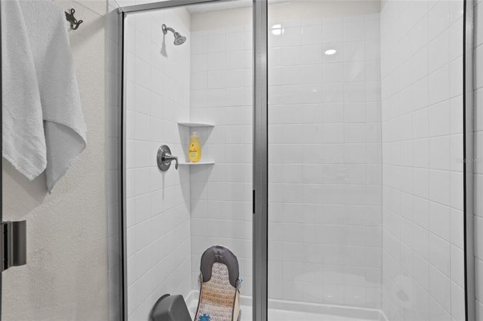 Image No.44-6 Bed House for sale