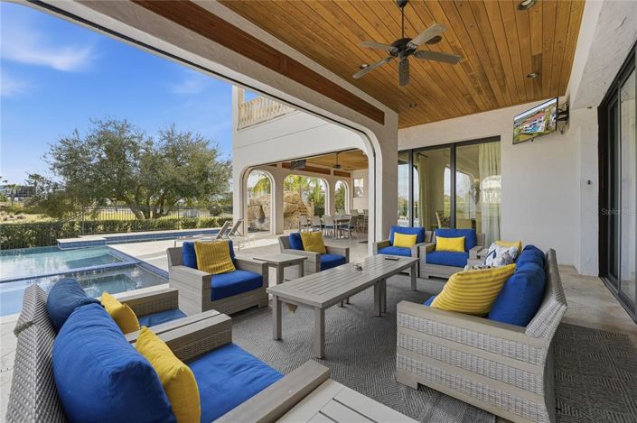 Image No.29-8 Bed House for sale