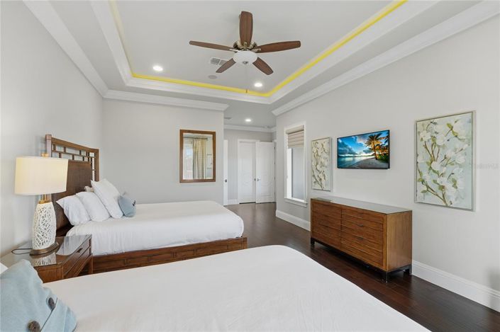 Image No.53-8 Bed House for sale