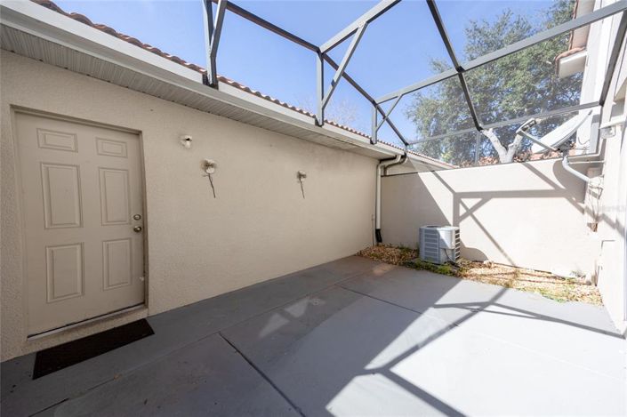 Image No.18-3 Bed Townhouse for sale