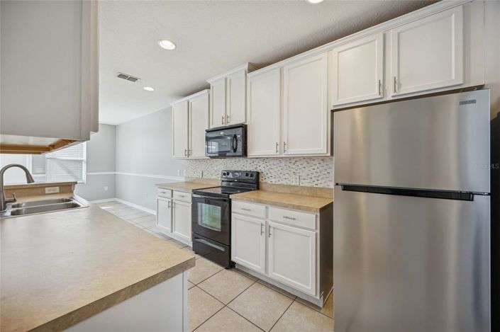 Image No.5-3 Bed Townhouse for sale