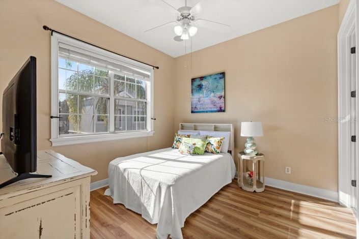 Image No.23-5 Bed House for sale