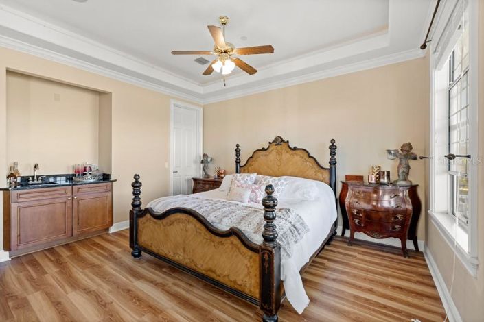 Image No.26-5 Bed House for sale