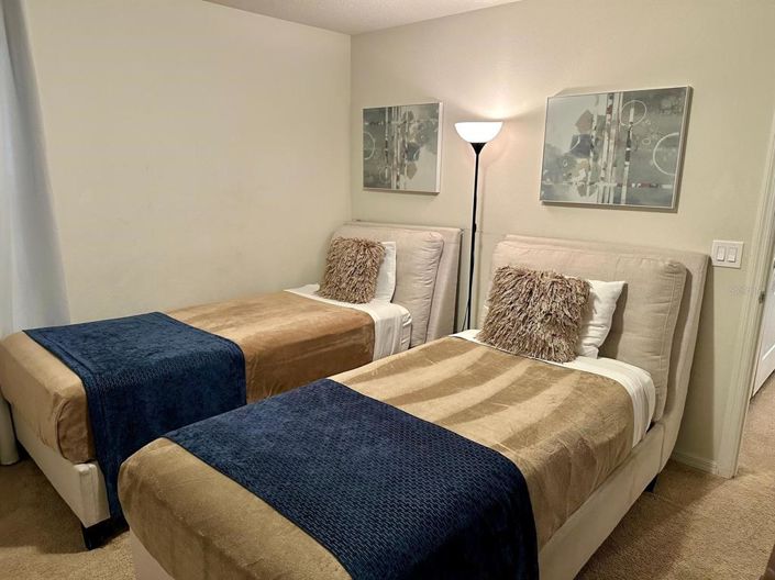 Image No.19-8 Bed House for sale