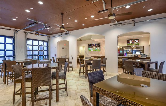 Image No.33-8 Bed House for sale