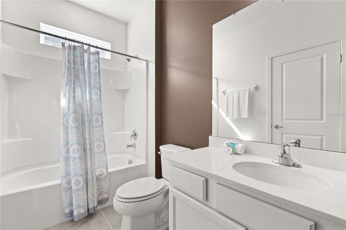 Image No.15-12 Bed House for sale