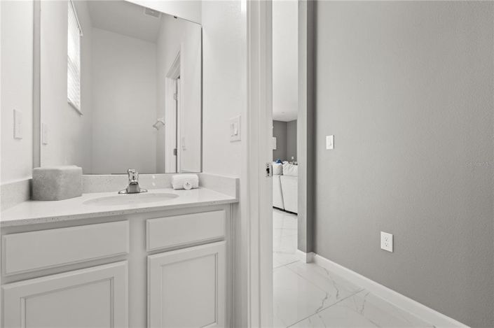 Image No.52-12 Bed House for sale