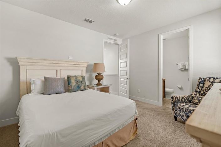 Image No.11-6 Bed House for sale