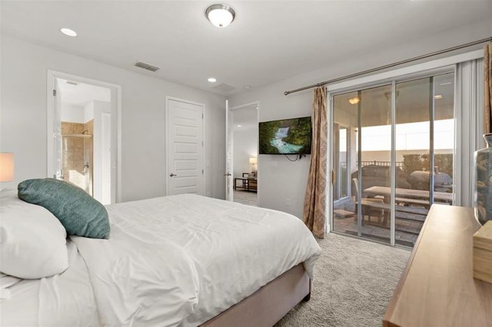 Image No.17-6 Bed House for sale