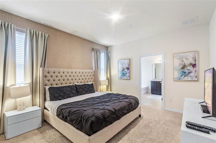 Image No.24-6 Bed House for sale