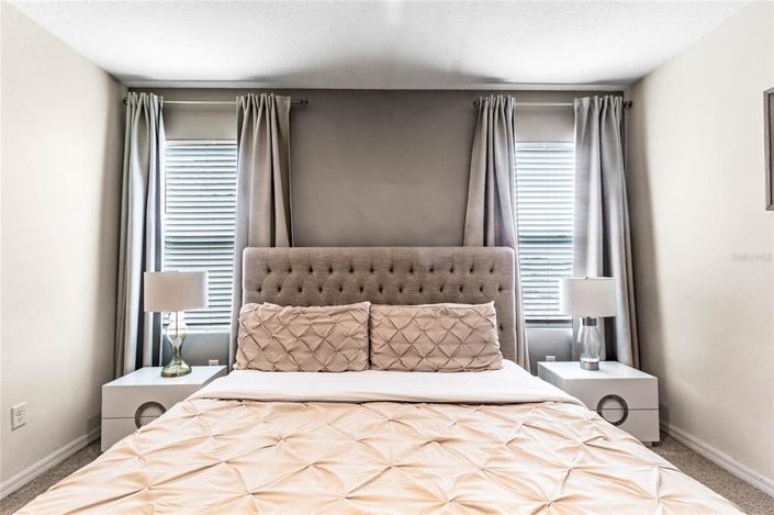 Image No.38-6 Bed House for sale