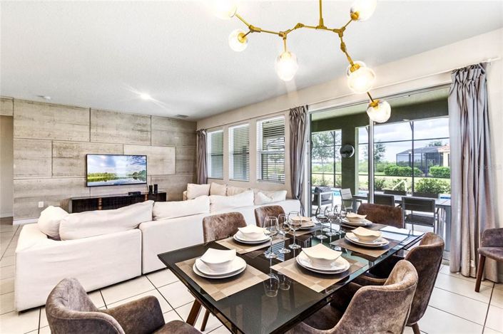 Image No.9-6 Bed House for sale