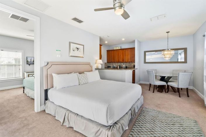 Image No.19-6 Bed House for sale