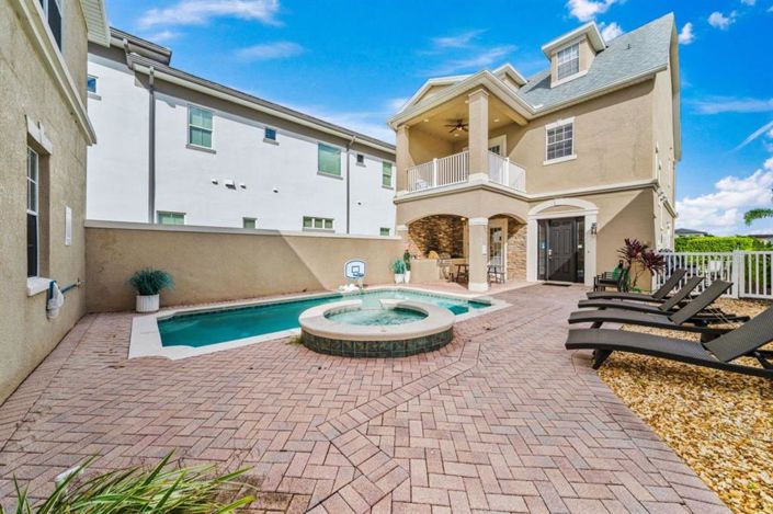 Image No.2-6 Bed House for sale