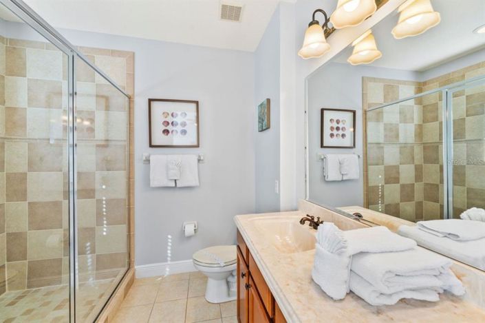 Image No.20-6 Bed House for sale