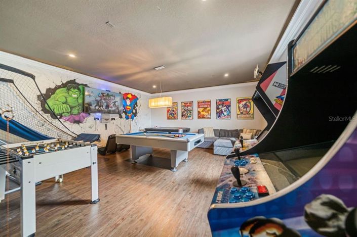 Image No.8-6 Bed House for sale