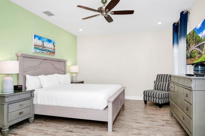 Image No.14-4 Bed Townhouse for sale