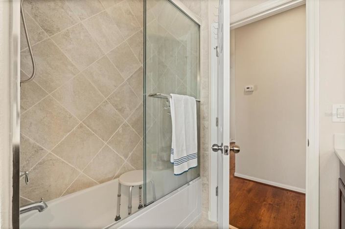 Image No.28-5 Bed House for sale