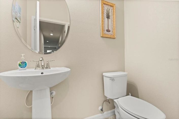 Image No.7-5 Bed House for sale