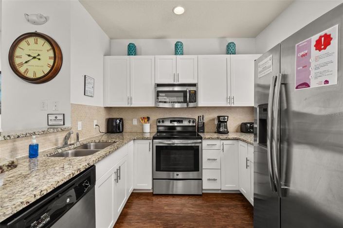 Image No.14-4 Bed Townhouse for sale