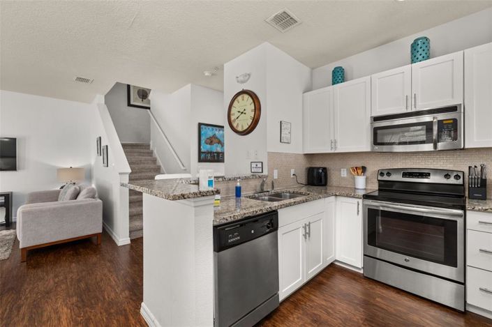 Image No.15-4 Bed Townhouse for sale