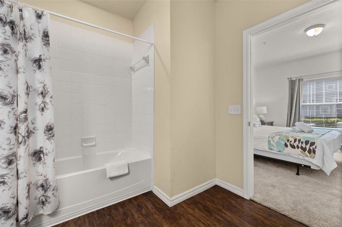 Image No.21-4 Bed Townhouse for sale