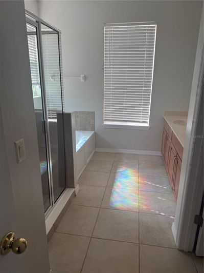 Image No.17-4 Bed House for sale