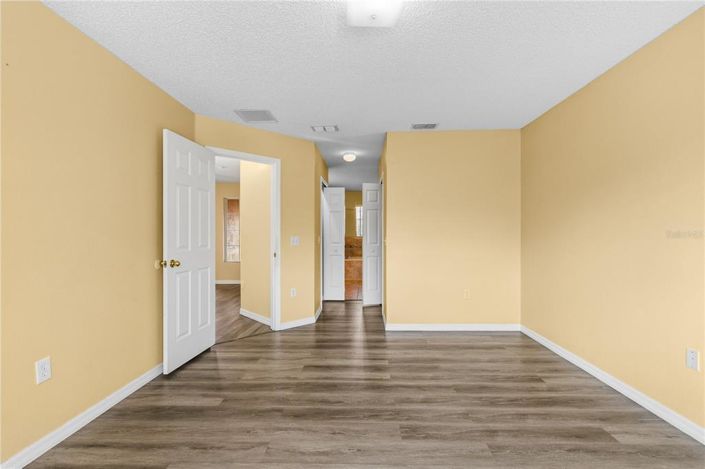 Image No.29-5 Bed House for sale