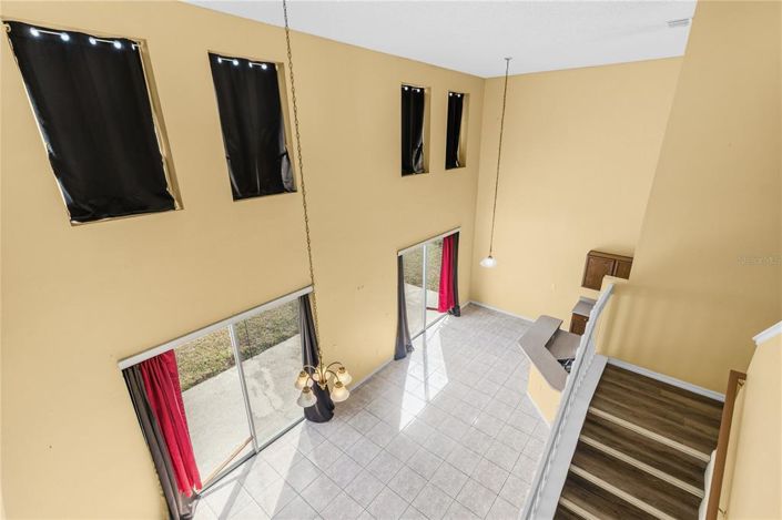 Image No.35-5 Bed House for sale