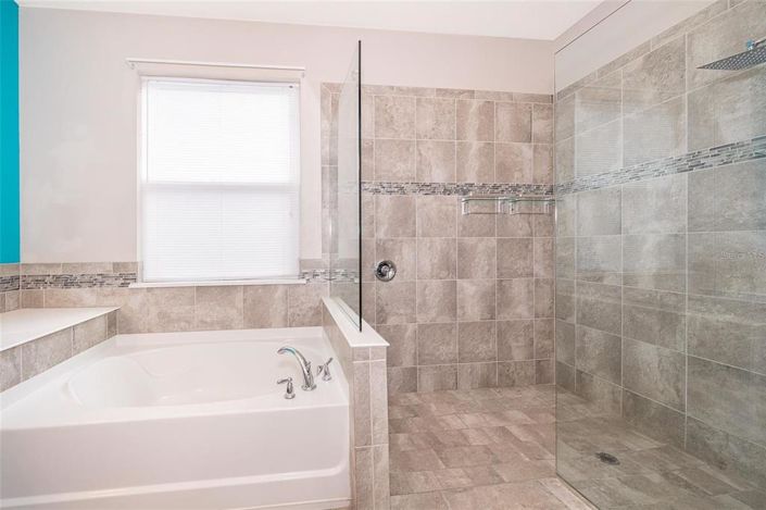 Image No.25-4 Bed House for sale