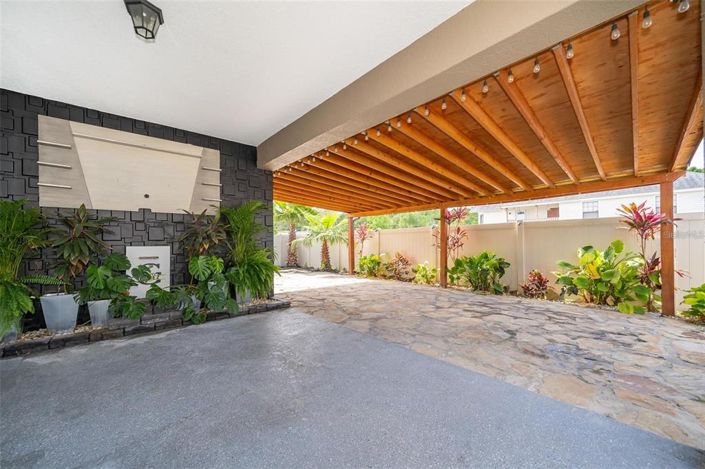 Image No.28-4 Bed House for sale