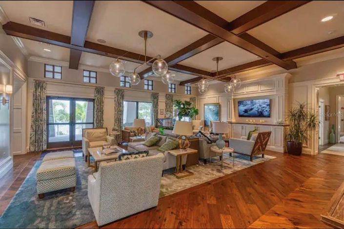 Image No.34-6 Bed House for sale