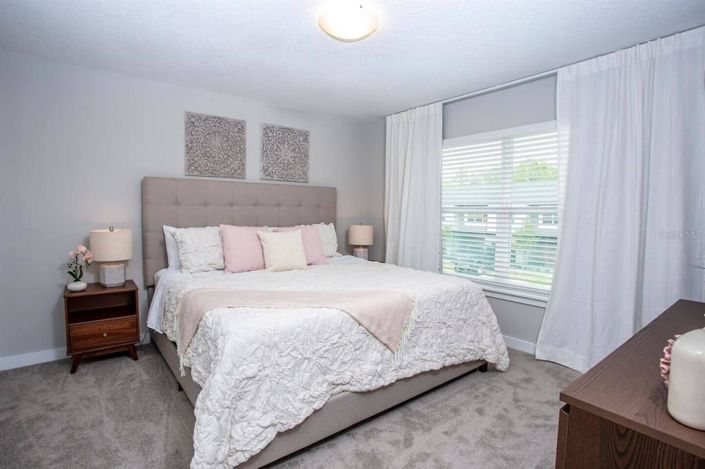 Image No.16-4 Bed Townhouse for sale