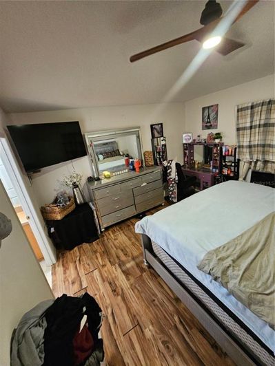 Image No.11-4 Bed House for sale