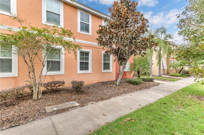 Image No.3-4 Bed Townhouse for sale