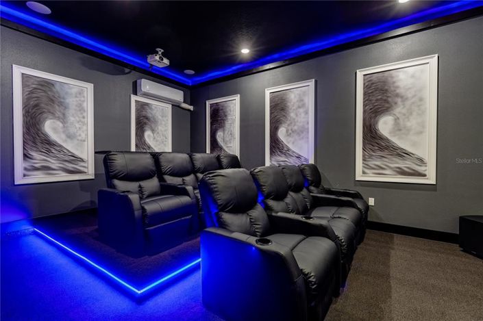 Image No.21-6 Bed House for sale