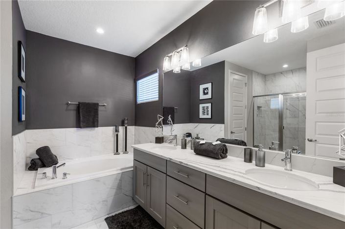 Image No.27-6 Bed House for sale