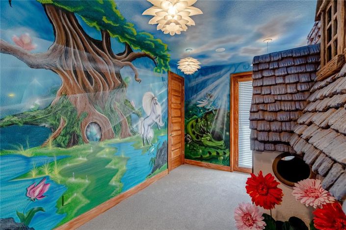 Image No.38-6 Bed House for sale